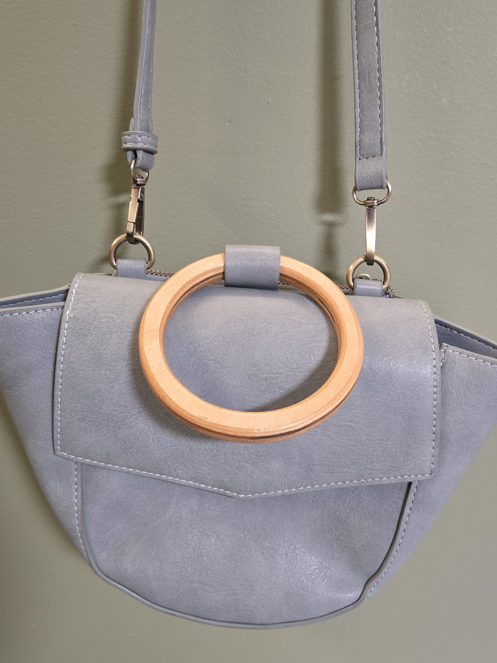 Antik Kraft Blue Crossbody Bag - Wood Ring Handle - Excellent Condition